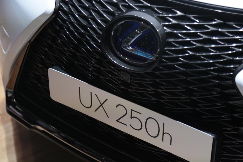  - Lexus UX 250h | nos photos depuis le Mondial de l'Auto 2018